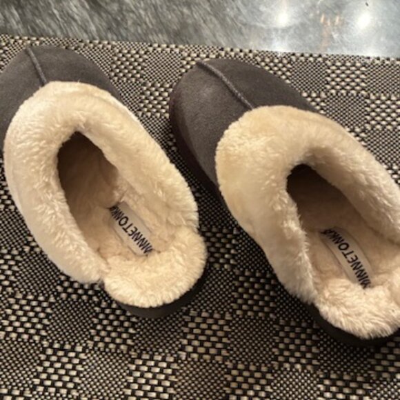 Dark Grey Suede Fleece Lined Minitonka - Women's House Slippers - Picture 2 of 4